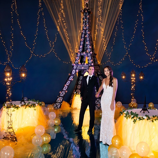 Paris at Night Complete Theme
