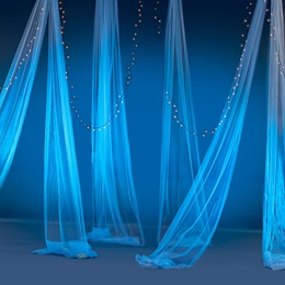 Looking Lovely in Blue Hanging Tulle and Lights Kit