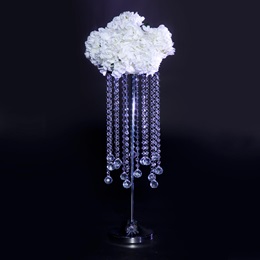 Charismatic Crystal Centerpiece Kit