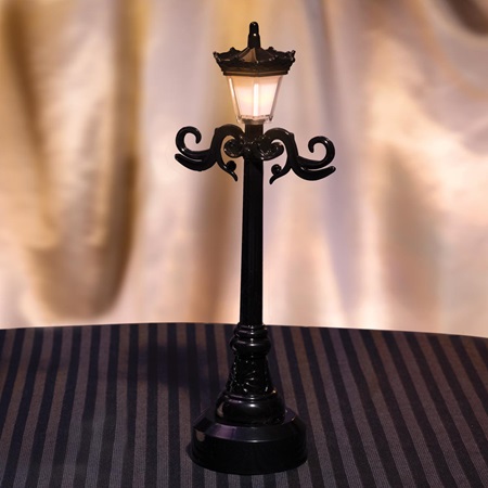 Black Lamppost Centerpiece | Anderson's