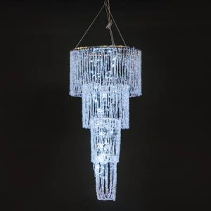 Diamond_cut_chandelier